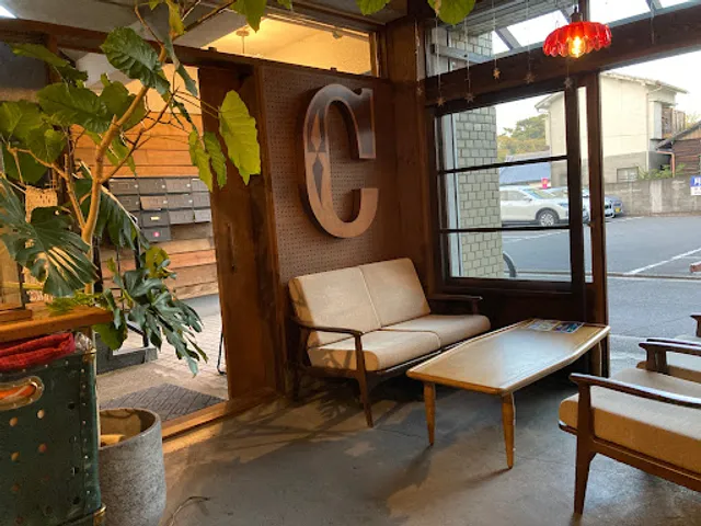 CUPS coffee & cupcakes