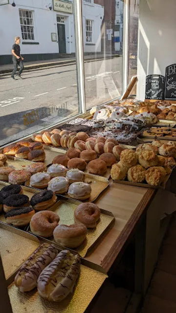 Battle Bakes and Cakes