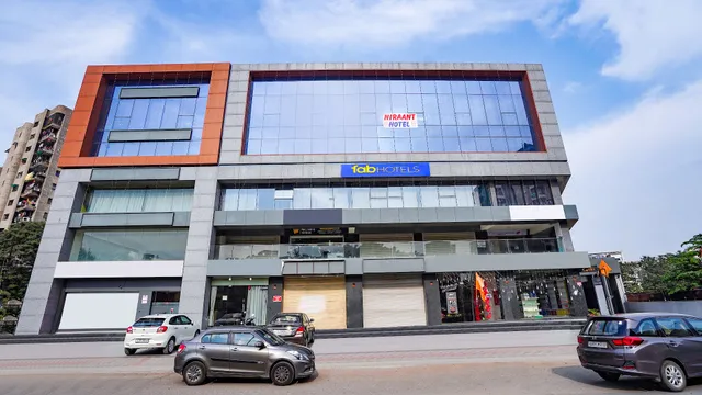 NIRAANT GROUP OF HOTTELS