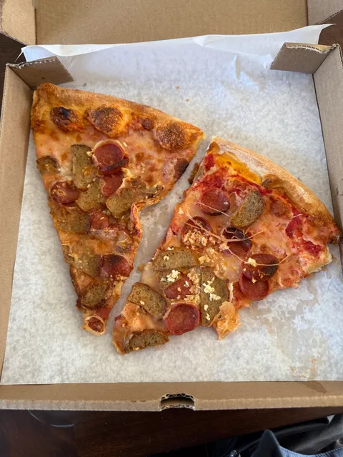 1st Class Pizzeria & Bar