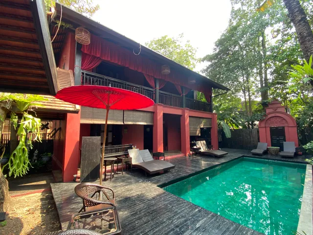 Tri Yaan Na Ros Colonial House Hotel