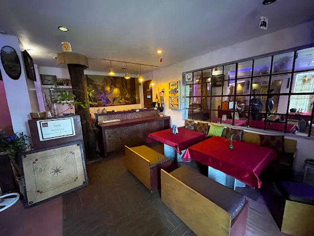 Purab Pashchim Restaurant