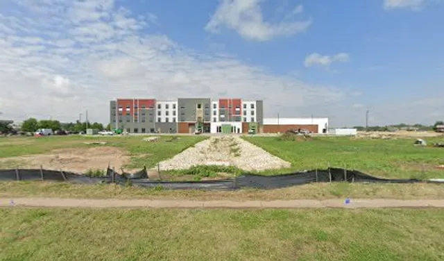 Old Chicago Pizza + Taproom