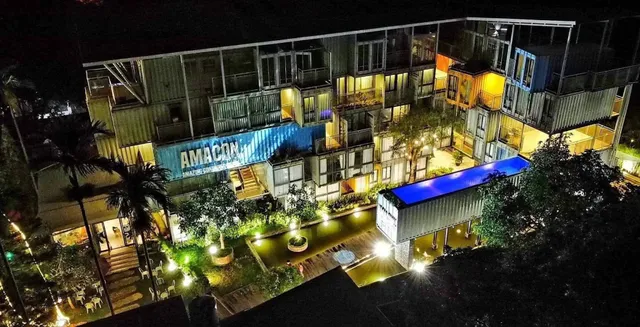 AMACON (Amazing Container Hotel & Coffee)