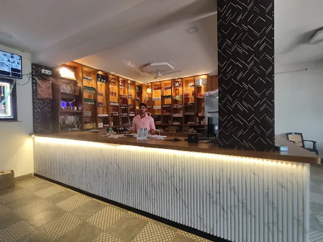 7 Saath Bar and Family Restaurants Yellapur