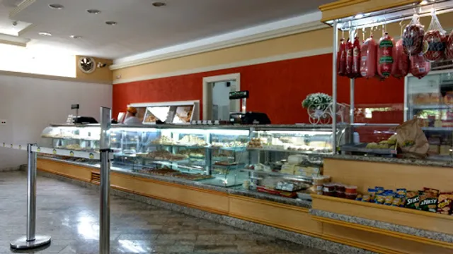 Max-Pão Panificadora e Conveniência