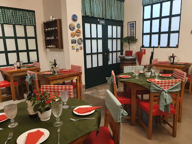 MaCarone's Trattoria