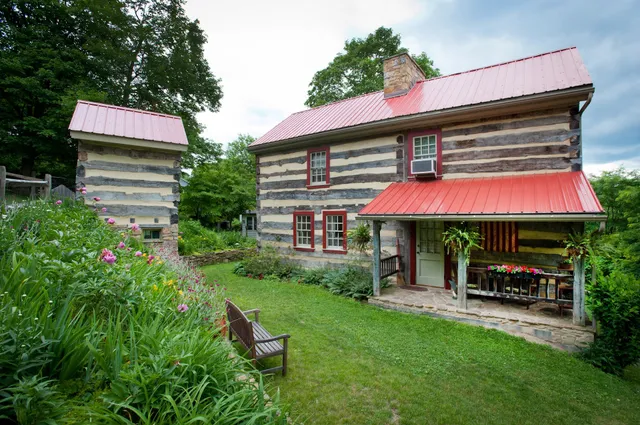 Oak Noggin Bed & Breakfast LLC