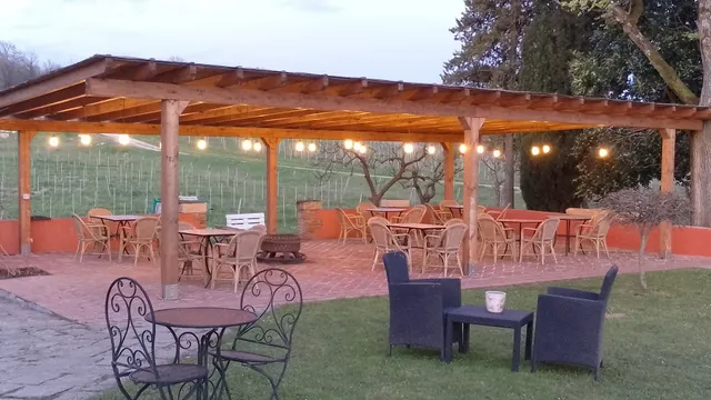 Podere Cerciano Villa e vino