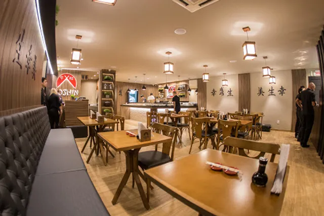 Yoshin Sushi Tubarão