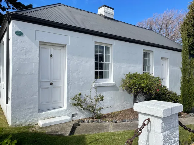 Bicheno Gaol House Cottages