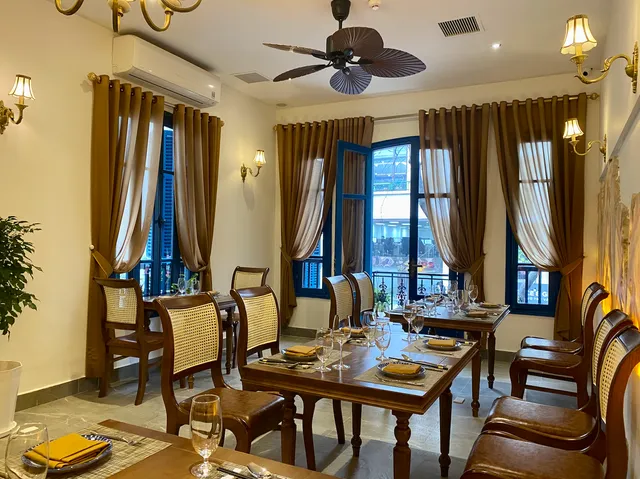 Épices d'Indochine Restaurant - Nhà hàng Gia Vị Đông Dương