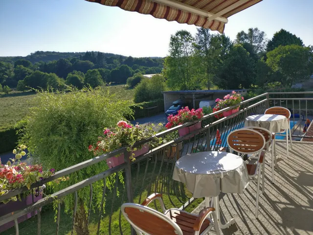 Logis Hôtel Au Petit Breuil