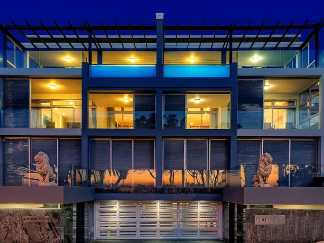 Blue Views Penthouse Beachfront Apartment
