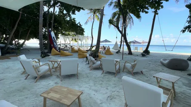 AYA Cafe & Restaurant