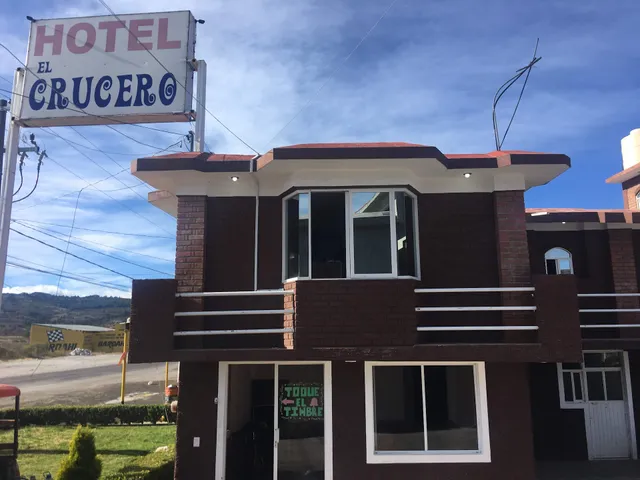 HOTEL EL CRUCERO