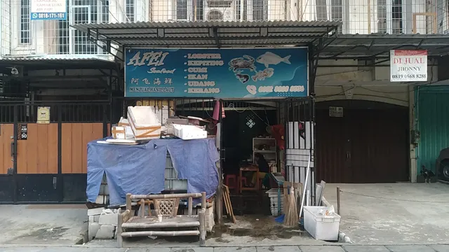 Toko Live Seafood Afei 阿飞海鲜店 活鲜 螃蟹