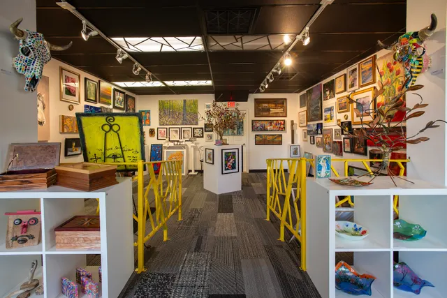 Whitespace Art & Event Gallery & School of Art