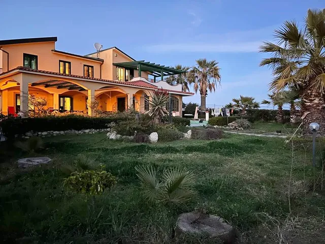 VELA VEGA Eco Hostel