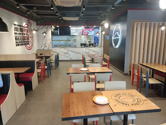 Pizza Hut | Mall Road, Hoshiarpur