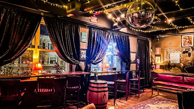 815 Cocktails & Provisions