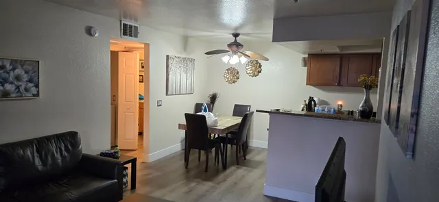 Luxury Condo Next 2 Strip