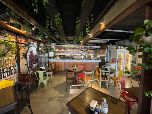 La Plancha & 4e5 Bar