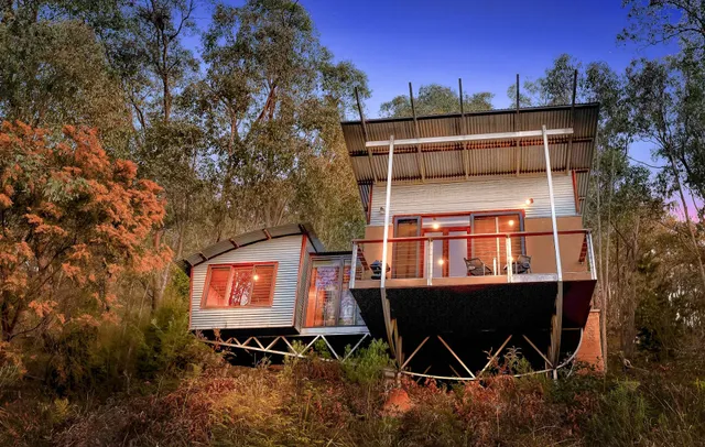 The Odd Frog - Treehouse Accommodation.