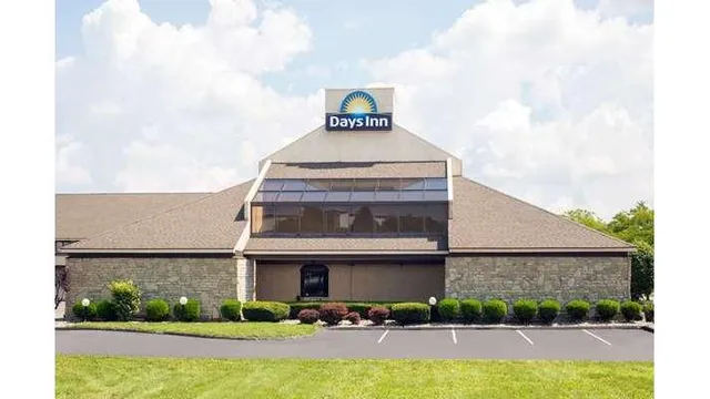Days Inn by Wyndham Maumee/Toledo