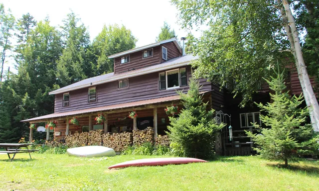 Kiwassa Lake Adirondack Bed & Breakfast