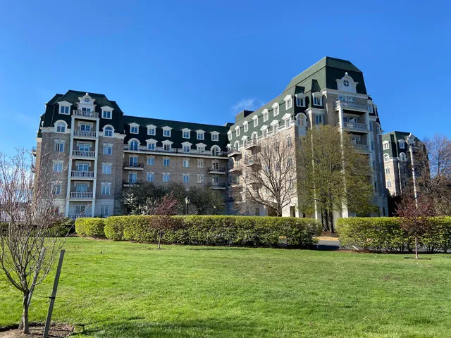 Seaport At Marina Bay