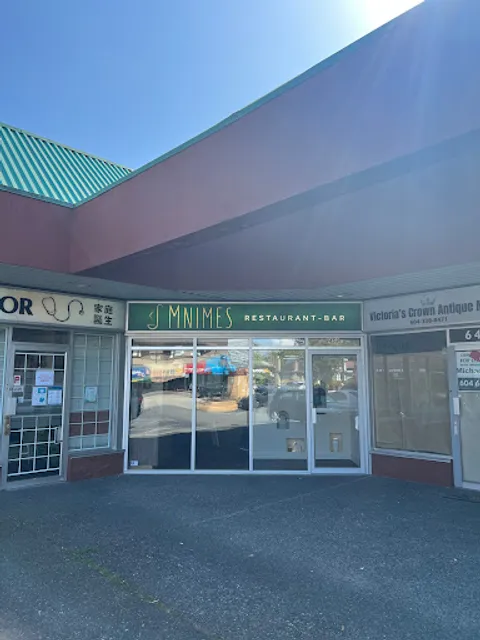 Mnimes Restaurant & Bar