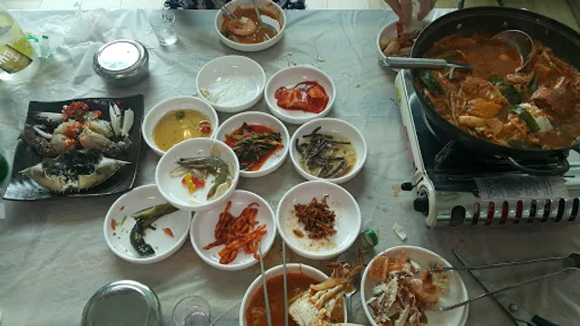 안흥꽃게장백반