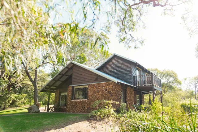 William Bay Cottages