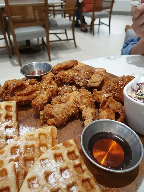 Nono’s High Street South