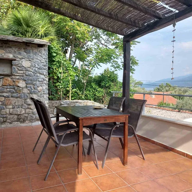 On The Rocks George Dayantis