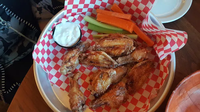 Cracker Jack's Bar & Grill