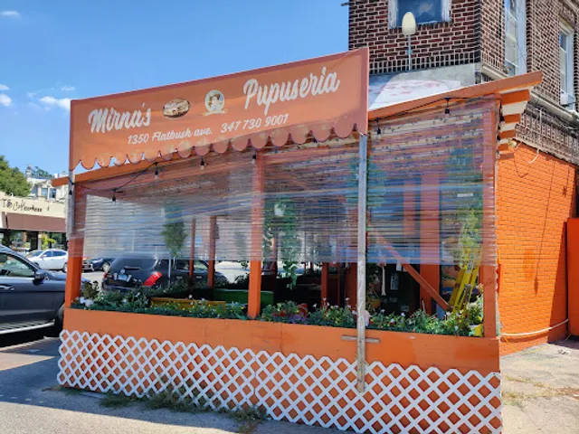 Mirna's Pupuseria