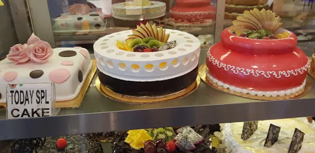 Bakes ‘n’ Cakes Indirapuram