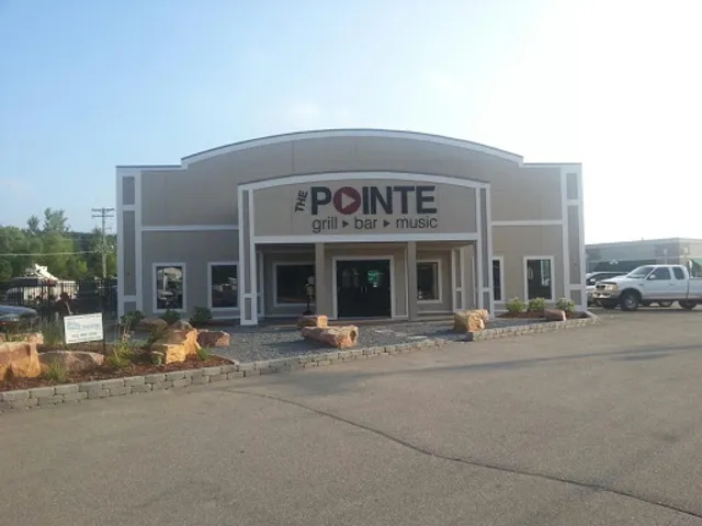 The Pointe Grill & Bar