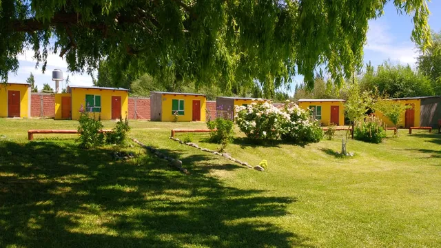 HOSTEL Y CAMPING LOS AMIGOS