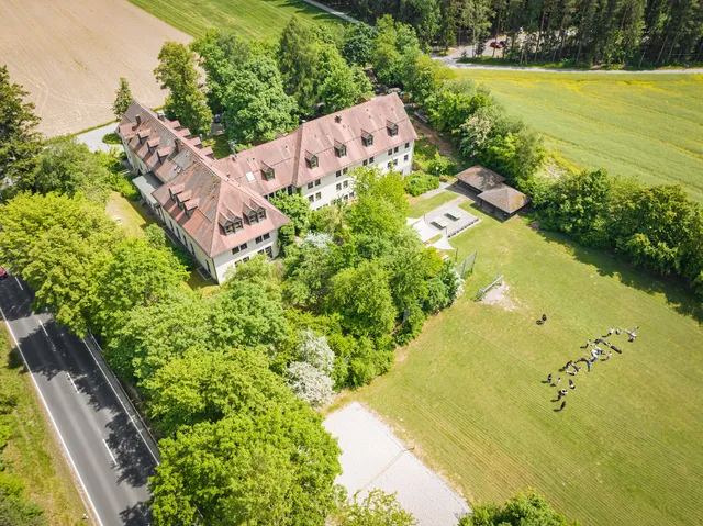 DJH Youth Hostel Falkenberg Tannenlohe