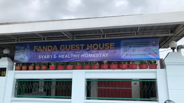 FANDA GUESTHOUSE Syar'i and Healthy Homestay