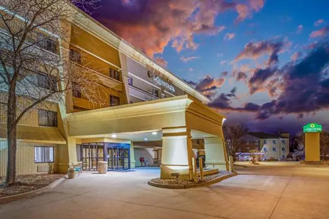La Quinta Inn & Suites by Wyndham Des Moines West Clive
