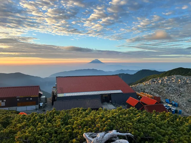 北岳山荘