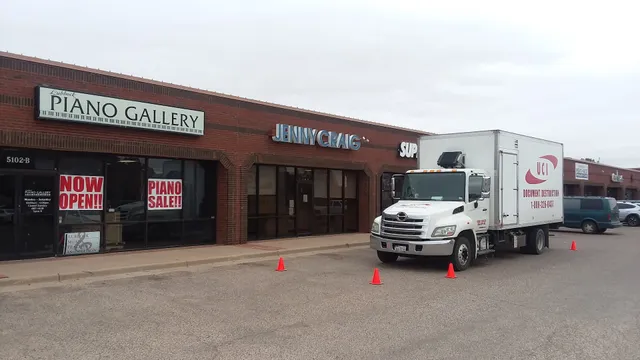 The Quorum Shopping Center