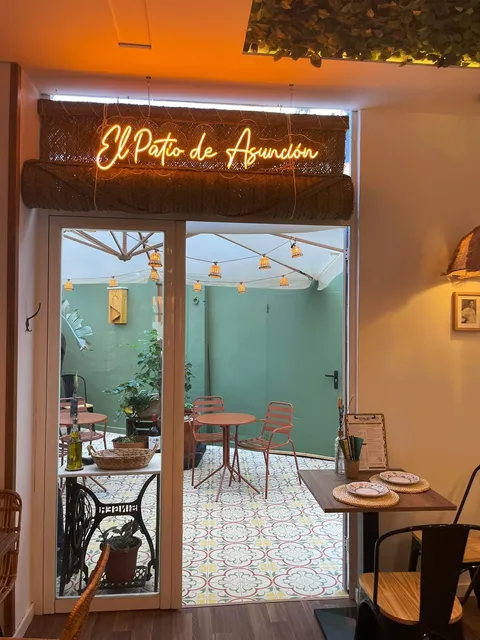 La Chata Ultramarinos