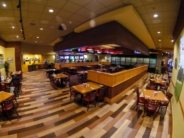 Flatwater Bar and Grill