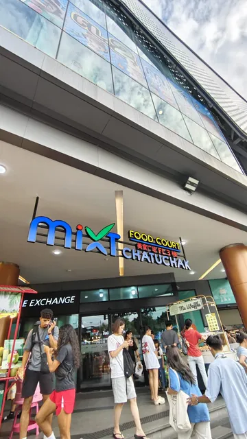 Mixt Walking Street Food