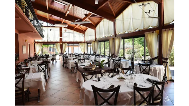 Chez la Mère Bouvier